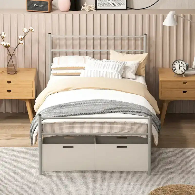 Letto a piattaforma singolo in metallo nero/argento con testiera e pediera