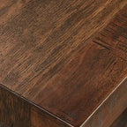 Tavolino finale rustico con base a X, bordo vivo e impiallacciatura in legno di quercia/marrone/grigio/nero/cemento, con ripiano, per 1 persona