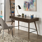 Scrivania da Scrittura Mid-Century Modern in Legno di Gomma Marrone/Noce Scuro con 3 Cassetti e Gambe Affusolate per 1 Persona